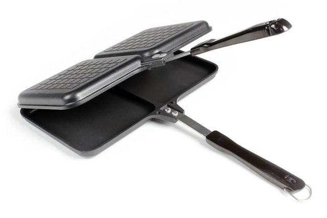 欧tdoor Revolution Double Toasted Sandwich Maker