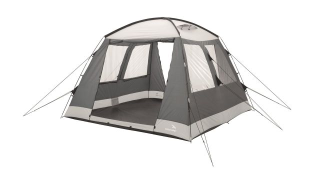 简单的帐篷帐篷营地的一天